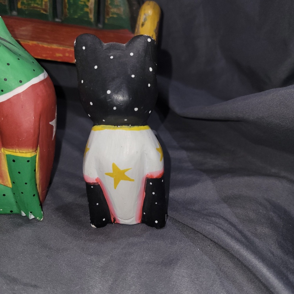 Vtg Hand Carved Folk Art Hand Painted Frog Cat Chicken Sat On A Bench Wooden - Picture 11 of 16